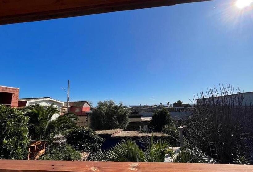 オーシャンビューデラックスルームバルコニー付き, Hostel Moreno