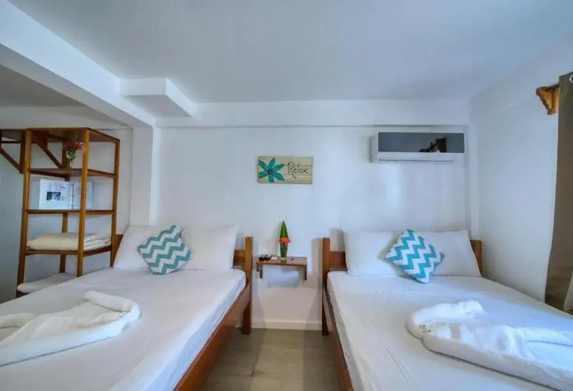 استودیوی استاندارد, Placencia Villas