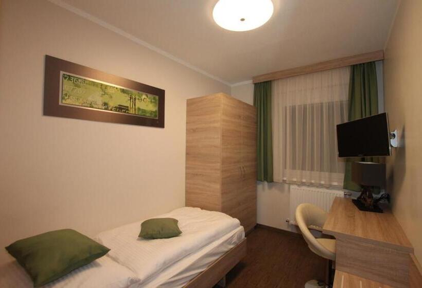 スタンダードシングルルーム, Pension Central Semmering