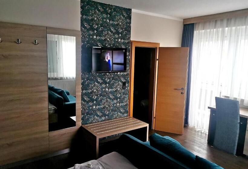 スタンダードルーム, Pension Central Semmering