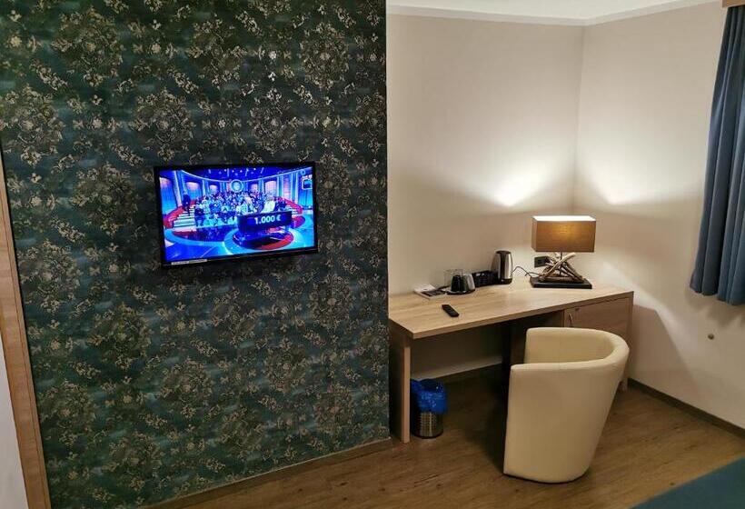 スタンダードルーム, Pension Central Semmering