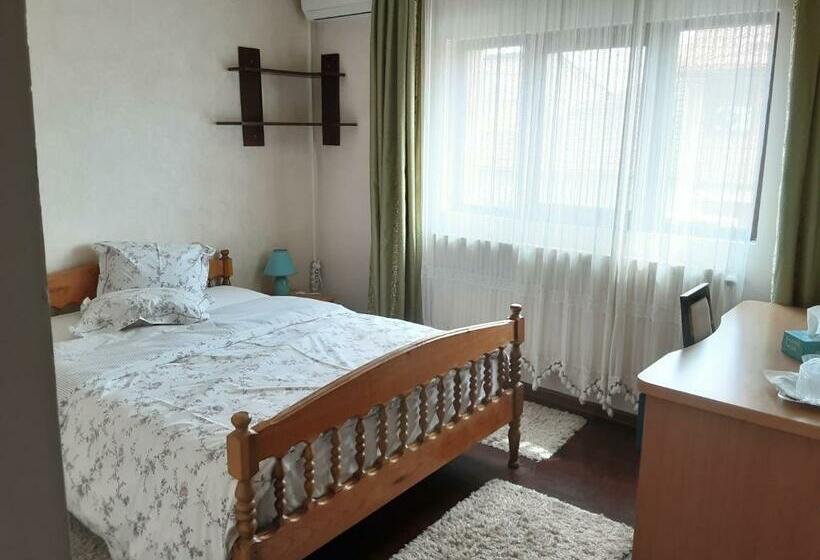 Номер Стандарт, Pensiunea Giovani