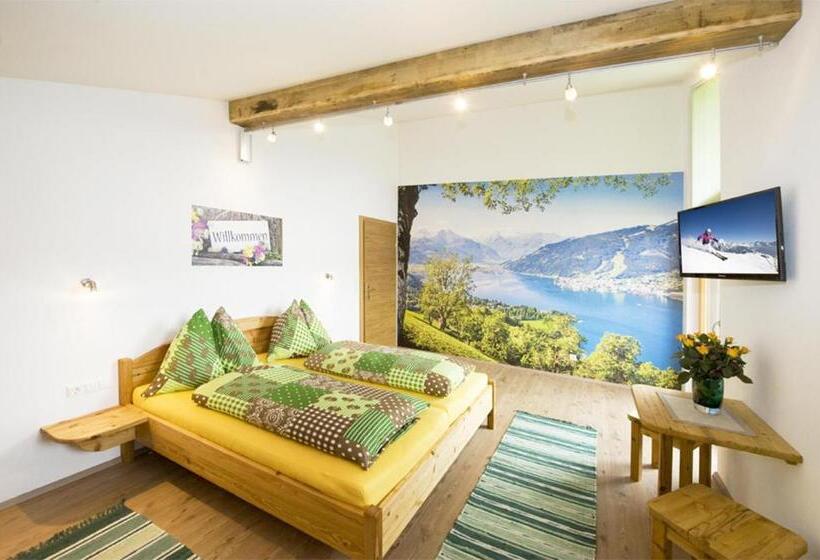 Family flat with lake view, Alpenhof Grafleiten