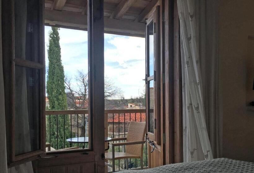 プールビュースタンダードルーム, Apokryfo Traditional Guesthouse