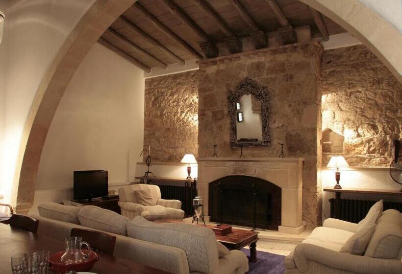 كابينة, Apokryfo Traditional Guesthouse