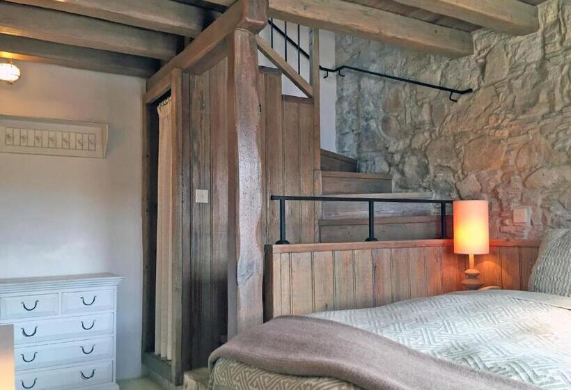 スタンダードスタジオ, Apokryfo Traditional Guesthouse