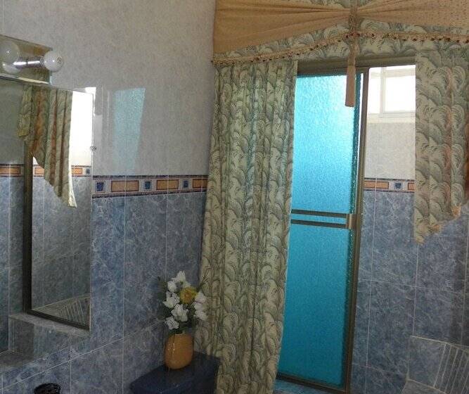 스탠다드 룸 킹사이즈 침대, Dumas Villas