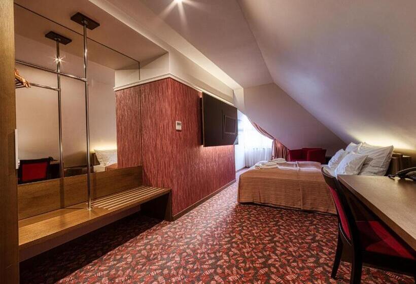 غرفة ديلوكس, Penzión Gurmen