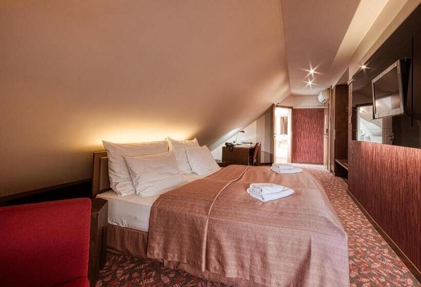 غرفة ديلوكس, Penzión Gurmen