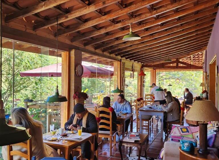 Standaard Driepersoonskamer met Uitzicht op het Zwembad, Pousada Vale Monte Azul