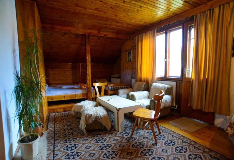 패밀리 룸, Topuzovi Guest House