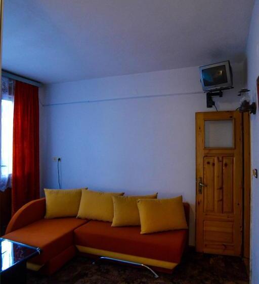 家庭间, Topuzovi Guest House