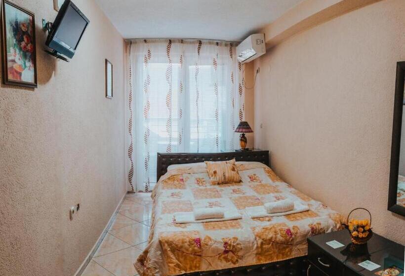 Standard room with outdoor bath, Villa Magdalena