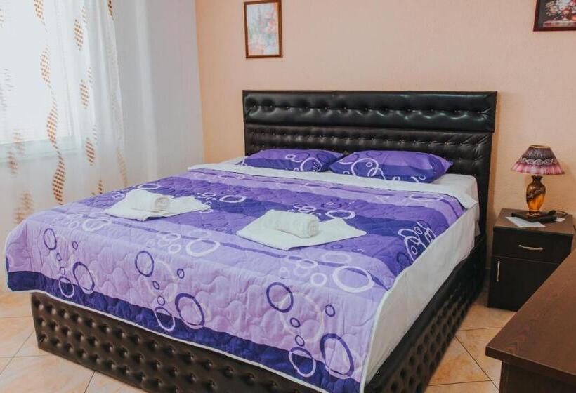 اتاق راحتی سه تخته, Villa Magdalena