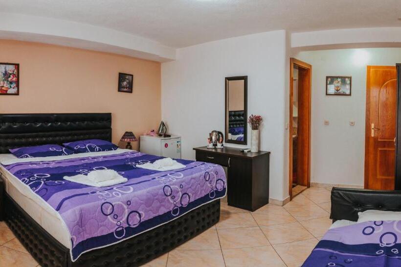 اتاق راحتی سه تخته, Villa Magdalena