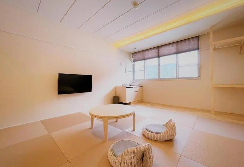スタンダード４人部屋, Zen No Yu