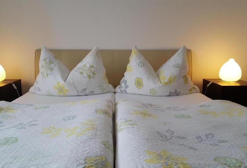 Стандартный Номер Кровать Кинг, Pension Diana Parndorf