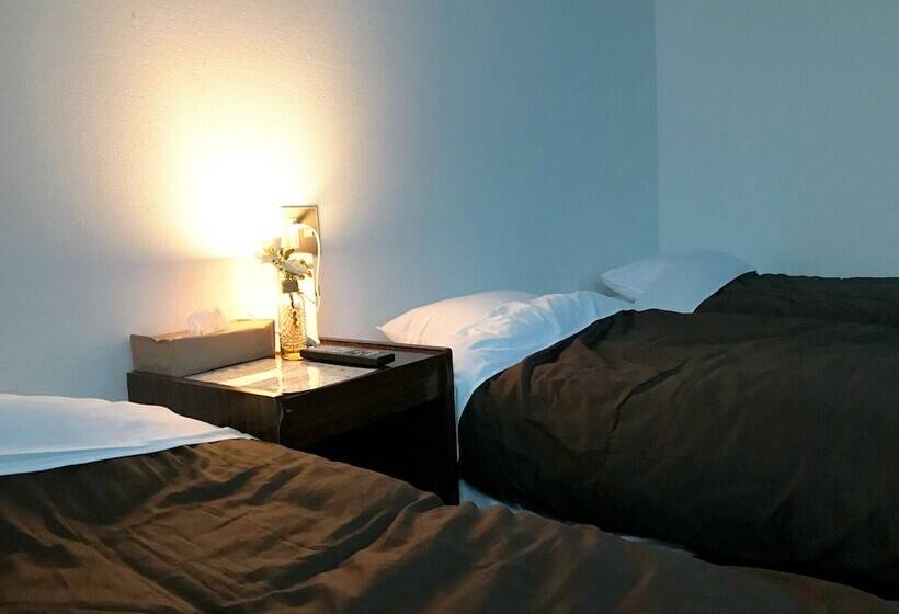 غرفة قياسية ثلاثية, Pension Kobekko