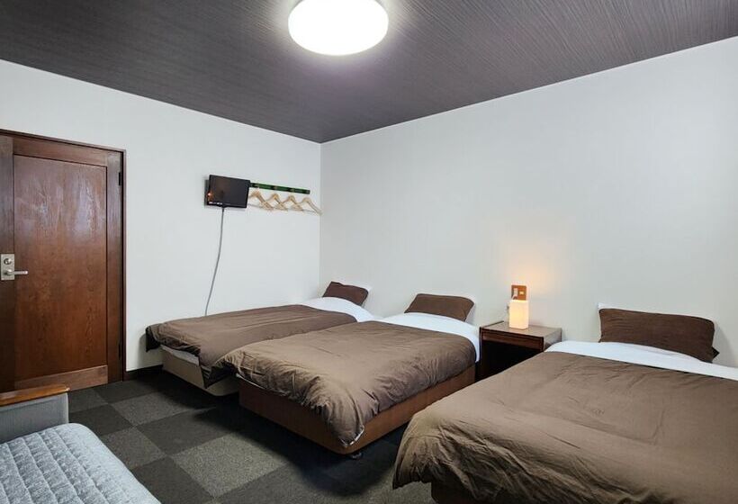 غرفة قياسية ثلاثية, Pension Kobekko