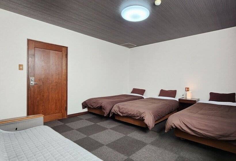 غرفة قياسية ثلاثية حمام مشترك, Pension Kobekko