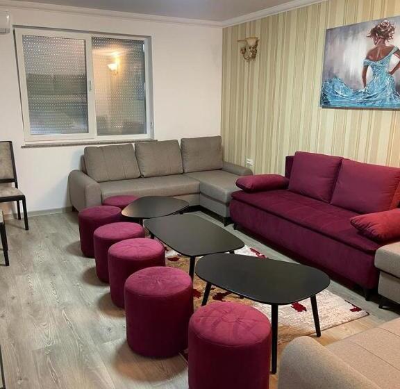 Вилла 3 Спальни, Pensiunea Bianca