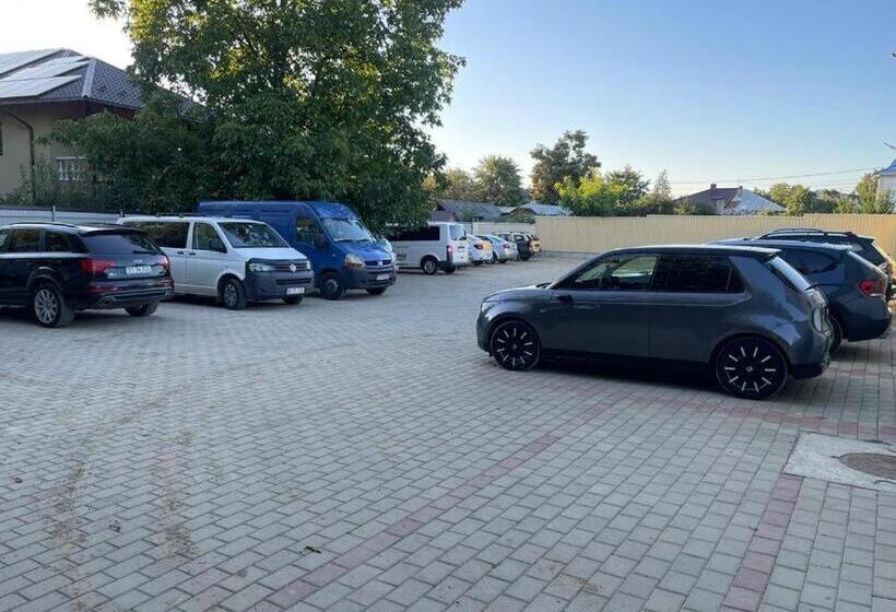 Вилла 3 Спальни, Pensiunea Bianca