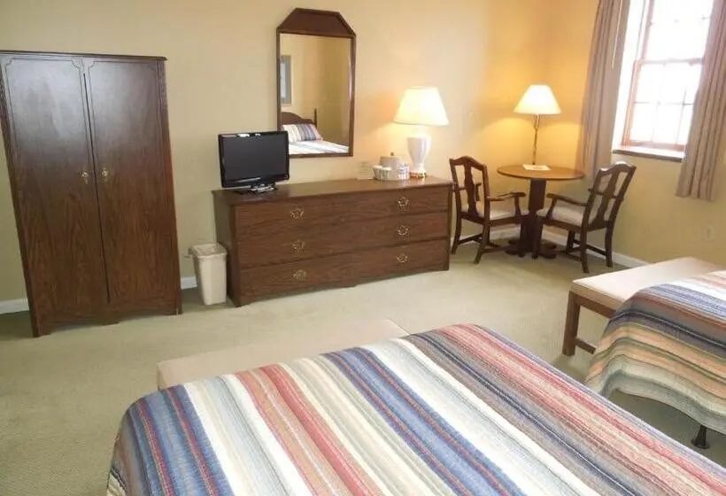 ２ダブルベッドのスタンダードルーム, Guest Quarters At The Bridges Golf Club