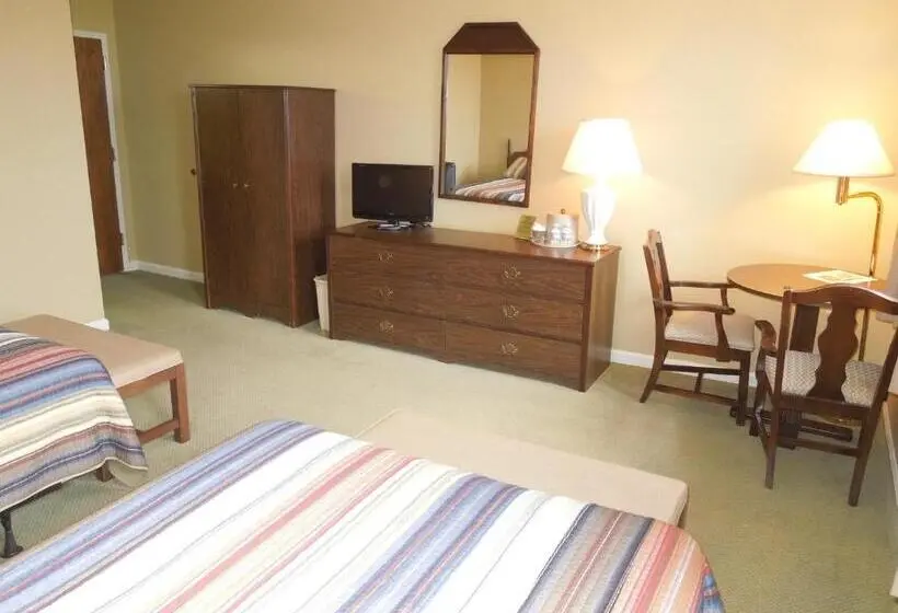 ２ダブルベッドのスタンダードルーム, Guest Quarters At The Bridges Golf Club