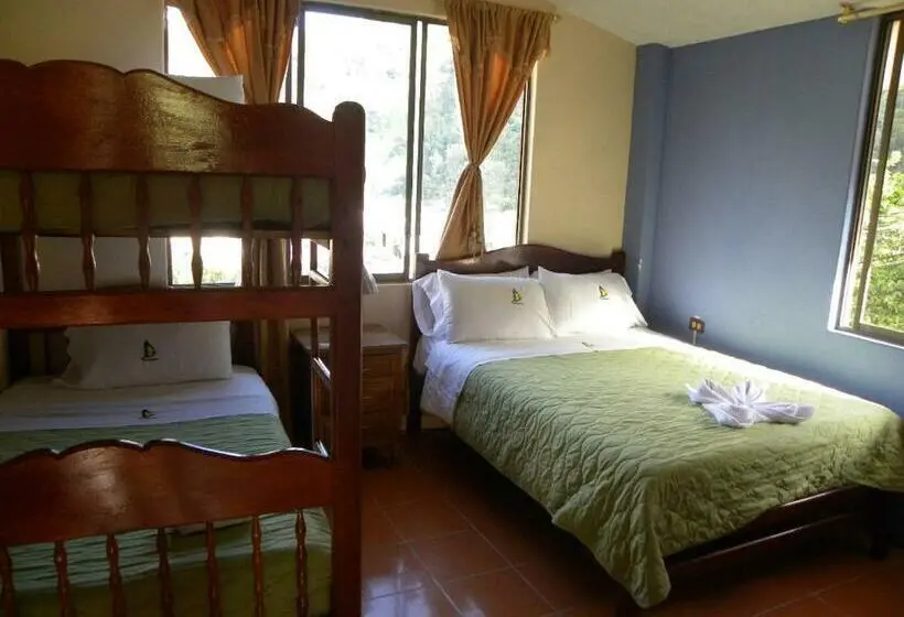 اتاق استاندارد چهار تخته, Hosteria Llanovientos