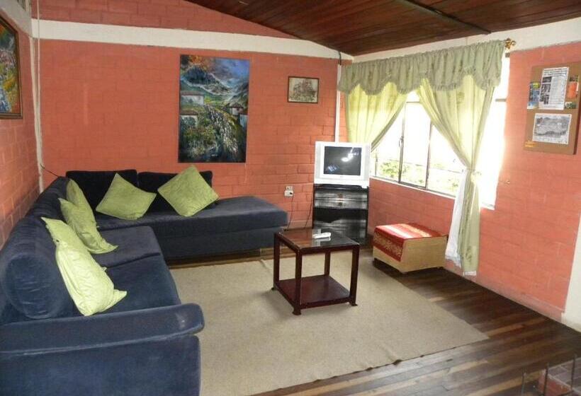 غرفة عائلية, Hosteria Llanovientos