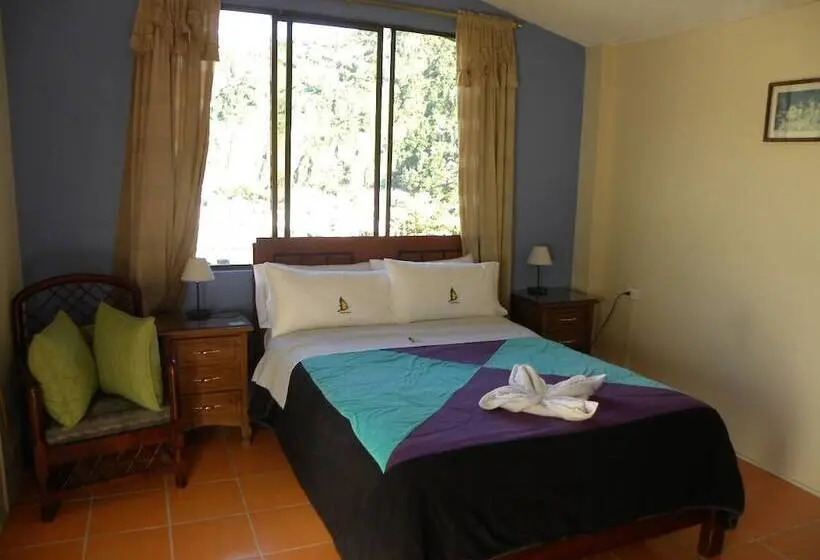 اتاق ساده چهارنفره, Hosteria Llanovientos