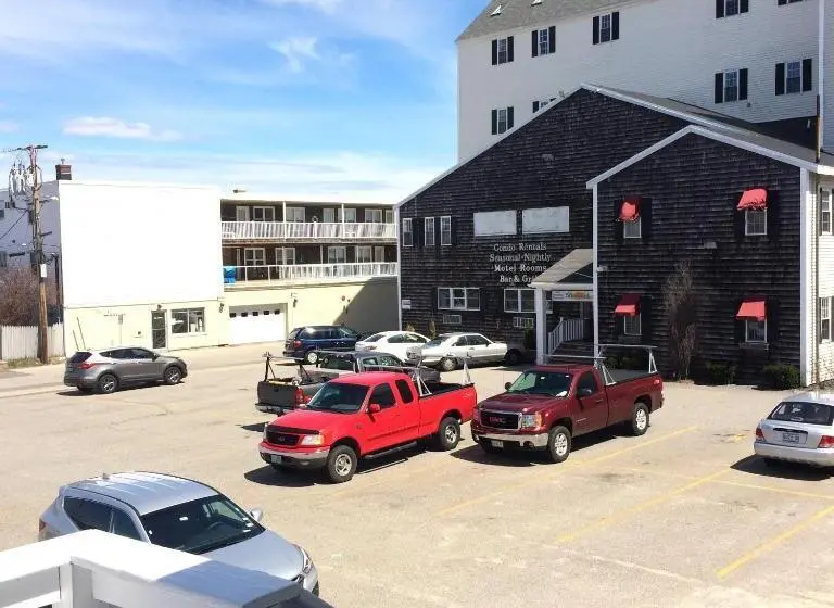 ファミリールーム, The New Oceanic Inn