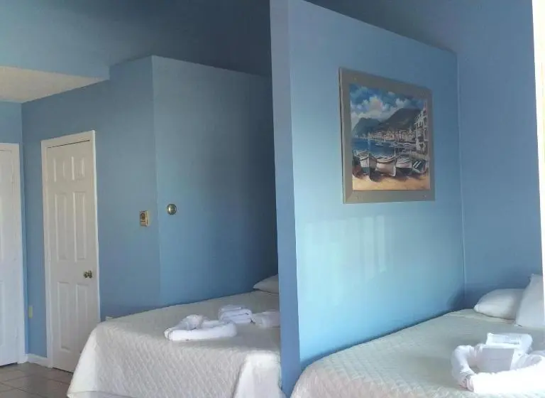 ファミリールーム, The New Oceanic Inn