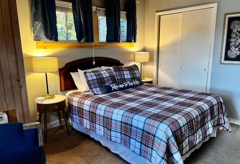 스탠다드 발코니 룸, Boundary Waters Resort & Marina