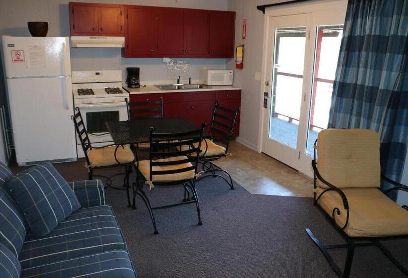 스위트, Boundary Waters Resort & Marina