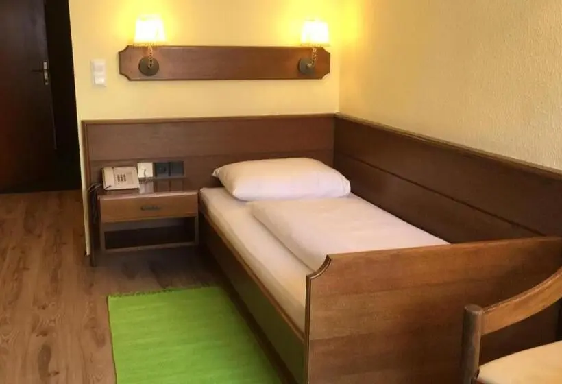 スタンダードシングルルーム, Helenental Pension & Apartments