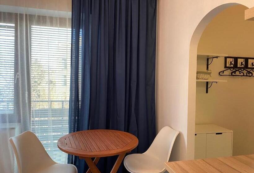 استودیوی استاندارد, Helenental Pension & Apartments