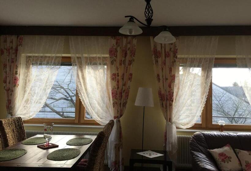 침실 2개 아파트, Helenental Pension & Apartments