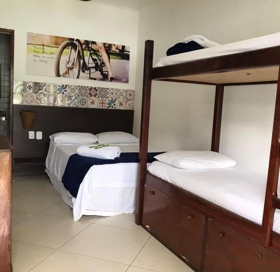 スタンダード4人部屋, Aquario Pousada Hostel   Night Club