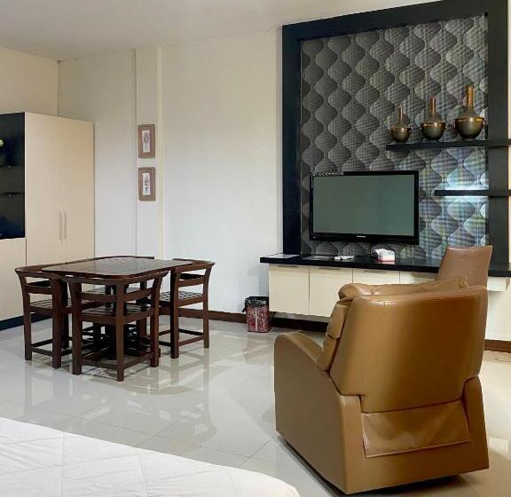 غرفة قياسية, Cempaka Mas