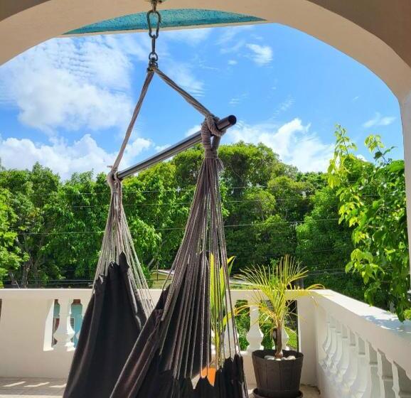 آپارتمان 3 خوابه, Green's Palace Jamaica