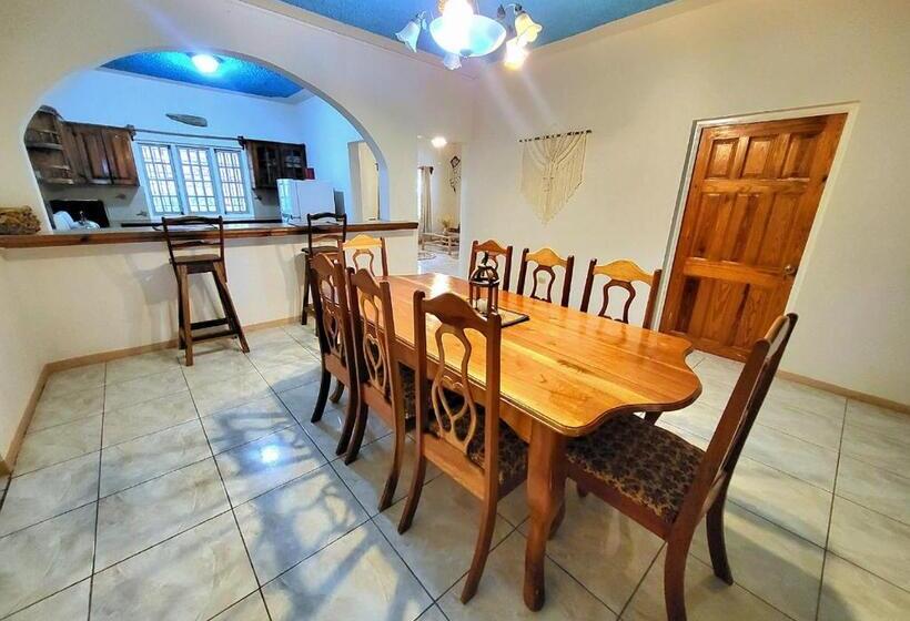 اتاق استاندارد, Green's Palace Jamaica