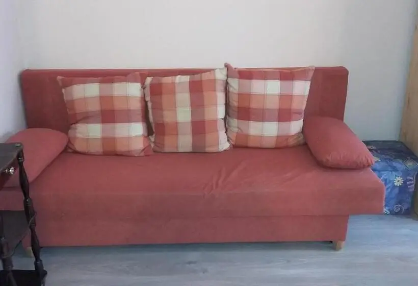 Economy Quadruple Room, Hejő Apartman