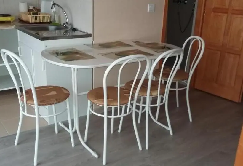 Economy Quadruple Room, Hejő Apartman