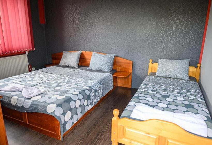 اتاق استاندارد, Medi Guest House