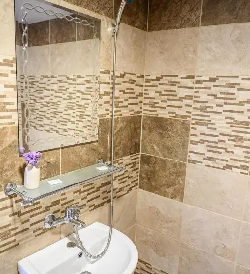 اتاق استاندارد با بالکن, Medi Guest House