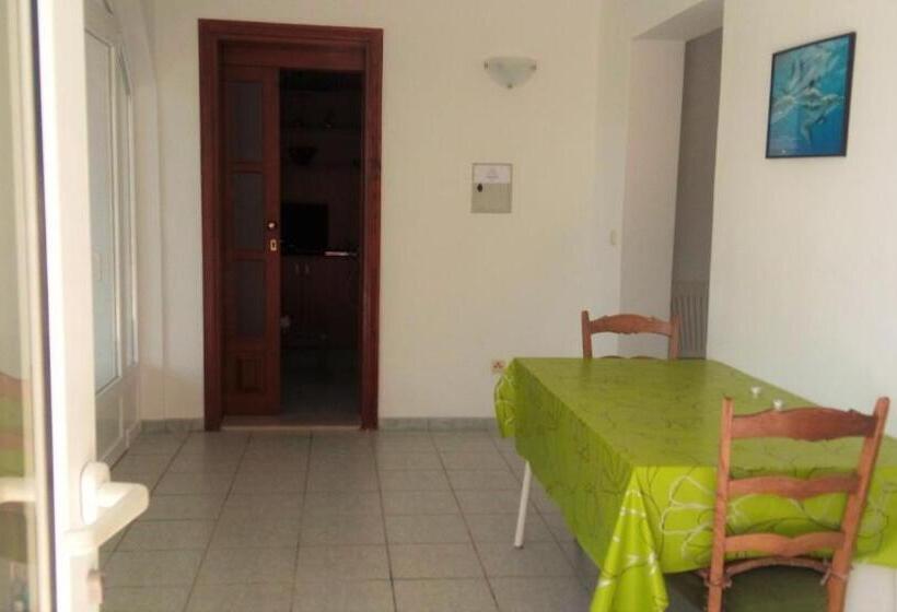 آپارتمان 2 خوابه با چشمانداز دریا, Villa Obad Guest House