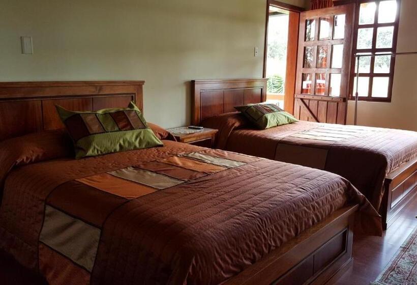 Четырехместный Номер Стандарт, Hosteria San Carlos Tababela