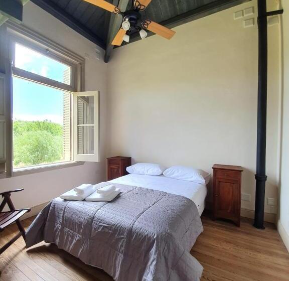 Номер Стандарт Вид на Сад, Senador Dupont