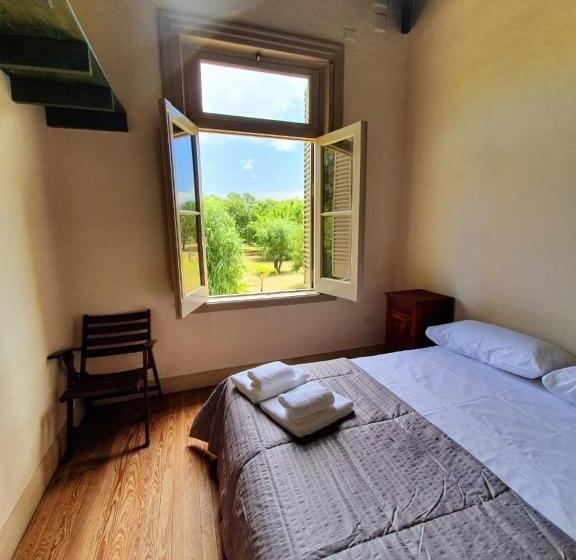 Номер Стандарт Вид на Сад, Senador Dupont